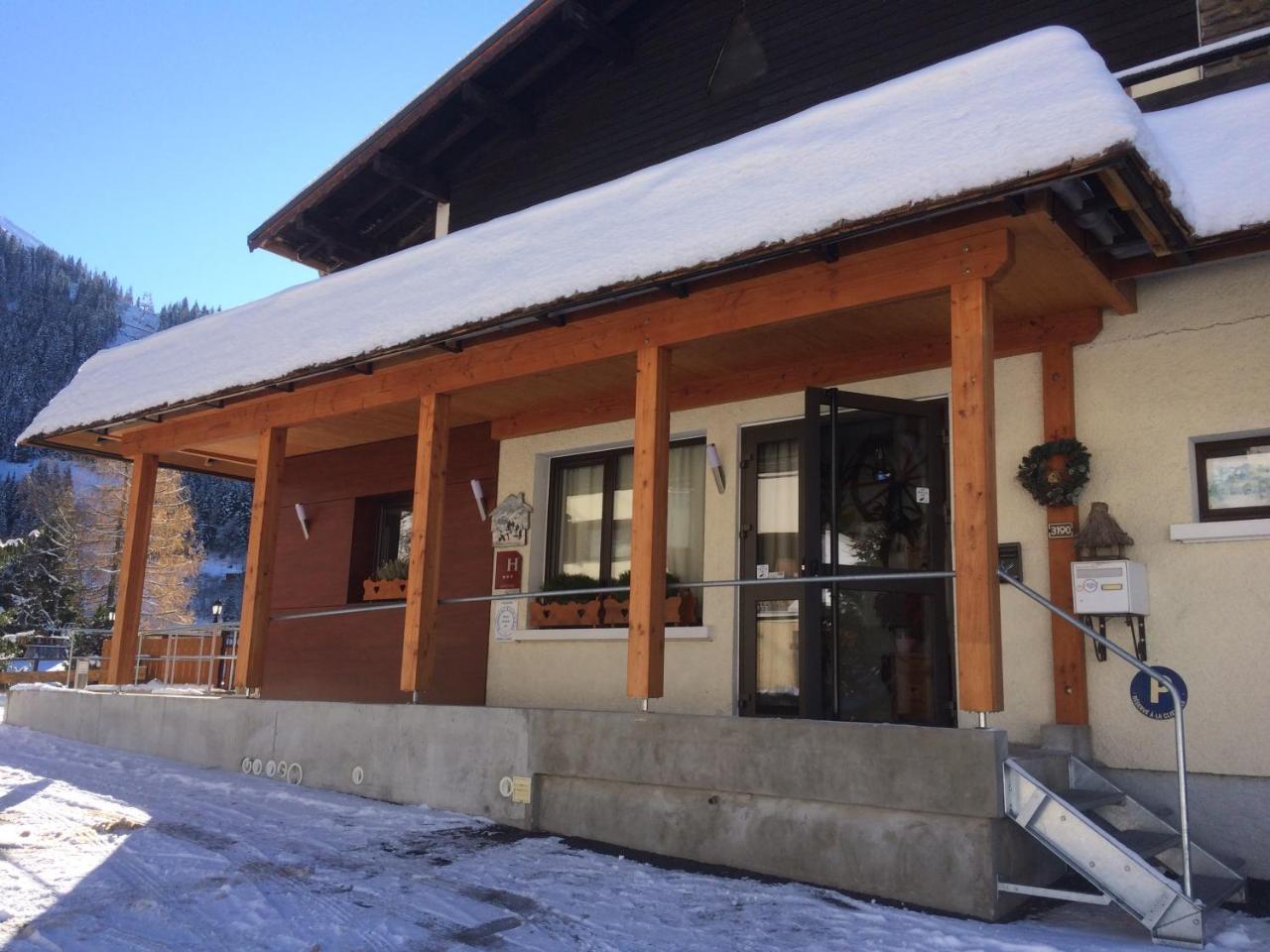 Chalet-Hotel Du Borderan La Clusaz Exteriör bild
